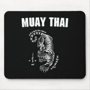 Muay Thailand Sak Yant konstartatuerad tiger kickb Musmatta