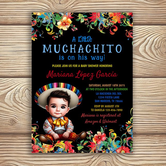 Muchachito Charro Fiesta Baby Shower Inbjudningar (Adorable boy fiesta baby shower invitation with colorful flowers and charming baby boy.)