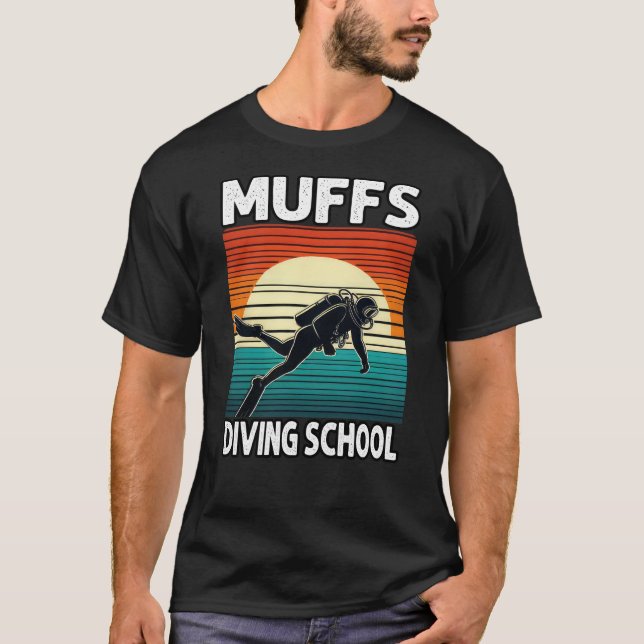 Muffs Diving School T Shirt (Framsida)