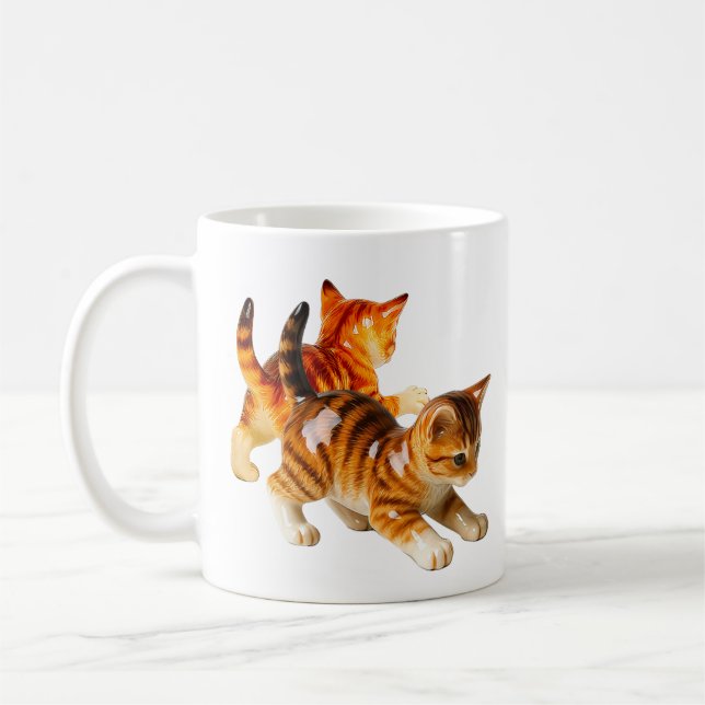 Mug décoré chatons qui jouent. kaffemugg (Vänster)