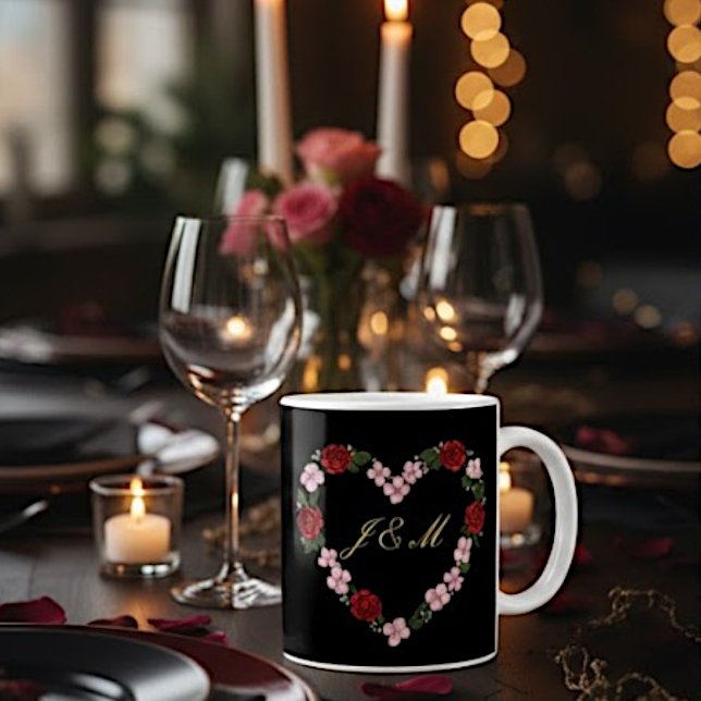 Mug noir couronne de fleurs roses et rouges kaffemugg (Skapare uppladdad)