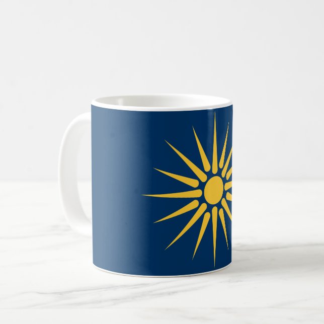 Mug with Flag of Macedonia, Greece Kaffemugg (Framsida vänster)