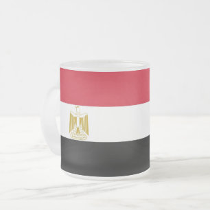 Mugg av skum av litet glas med flagga av Egypten