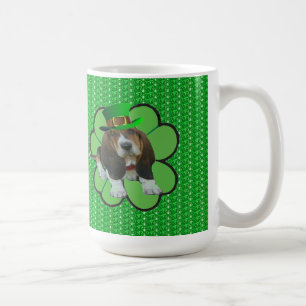 Mugg Baby Basset Hound Lycklig St. Patrick's Klöve
