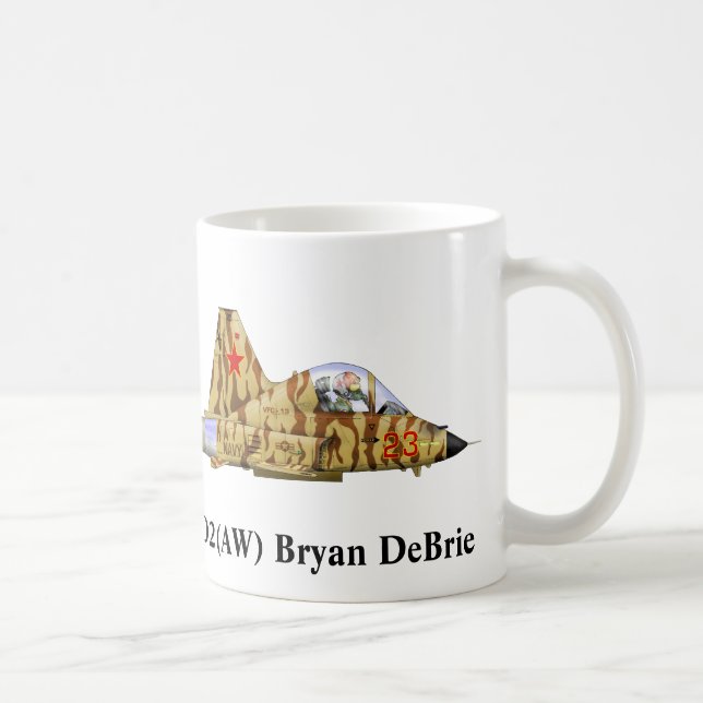 Mugg för AO2 (AW) Bryan DeBrie (Höger)