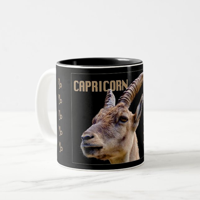 Mugg för CapricorngetZodiac med kännetecken (Framsida vänster)