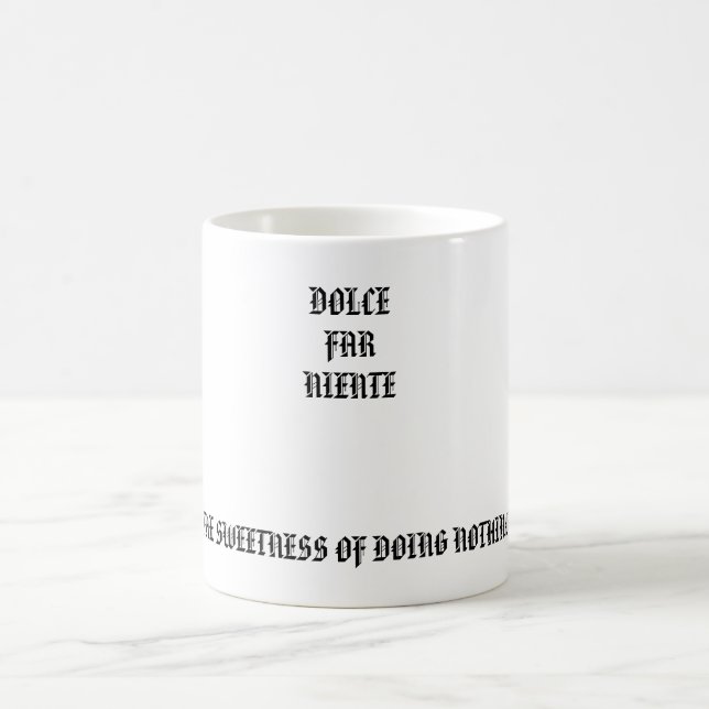 mugg för kaffe för avlägsen niente för dolce (Center)