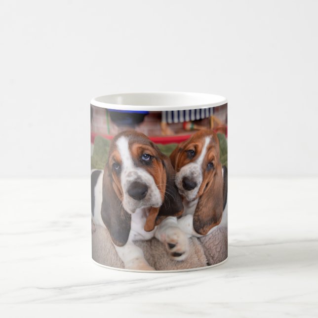 Mugg för kaffe för Bassethundvalpar (Center)