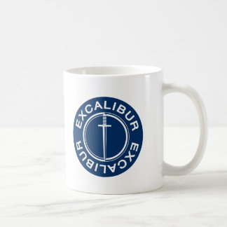 Mugg för kaffe för Excalibur klassikerlogotyp