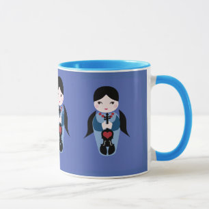 Mugg för kaffe för fiolKokeshi docka