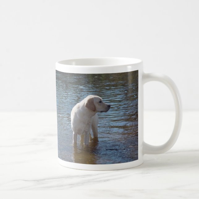 Mugg för Labrador Retriever på sjön (Höger)