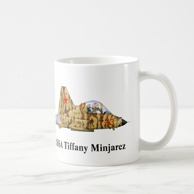 Mugg för LSSA Tiffany Minjarez (Höger)