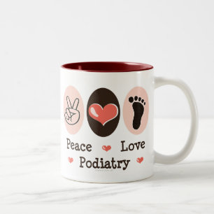 Mugg för Podiatrist för fredkärlekPodiatry