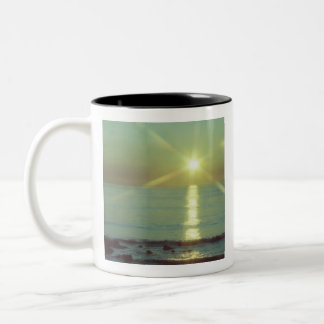 Mugg för solnedgånghavkaffe