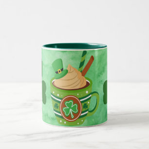 Mugg för St. Patrick's Day med Hett Chocolate Imag