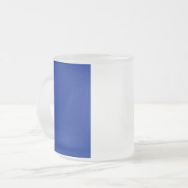 Mugg, fryst, av litet glas med flagga av Frankrike Frostad Glasmugg