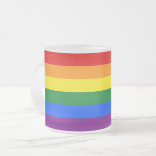 Mugg, fryst, av litet glas, med Pride flagga av HB Frostad Glasmugg