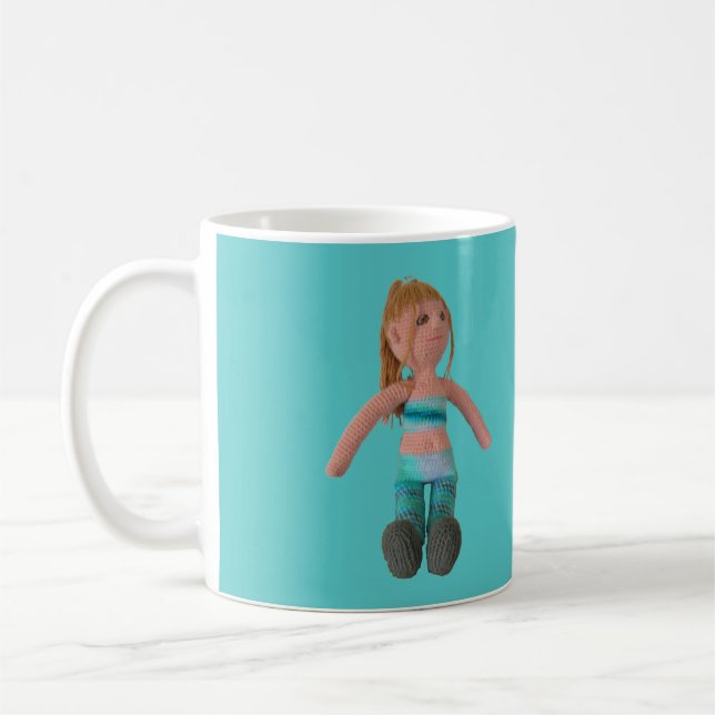 Mugg - Girl Doll on Aqua Background (Vänster)