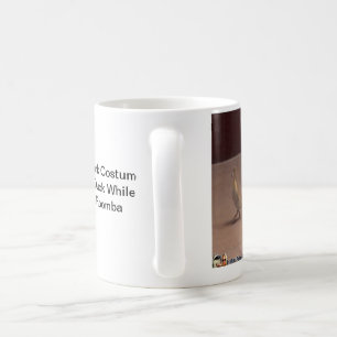 MUGG! Haj-Katten jagar en ankastund som rider Kaffemugg