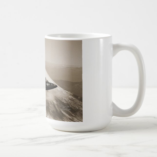 Mugg: Marinkorpralflygplan över Mount Fuji, Japan Kaffemugg (Höger)