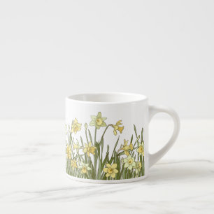 mugg med blommigt gräns vid gult-diller espressomugg