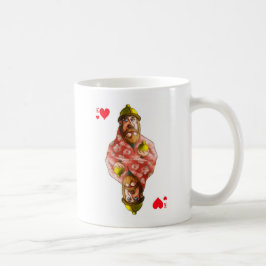 Mugg med en figur kung av hjärtan
