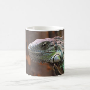 Mugg med färgad iguana-ödla