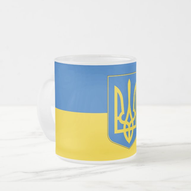 Mugg med flagga i Ukraina, frostat av litet glas (Framsida vänster)