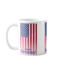 Mugg med Flagga "Support Democracy"