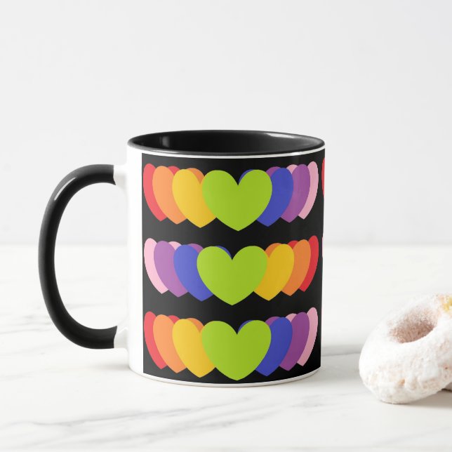 Mugg med regnbågsördar på svart bakgrund (Med munk)