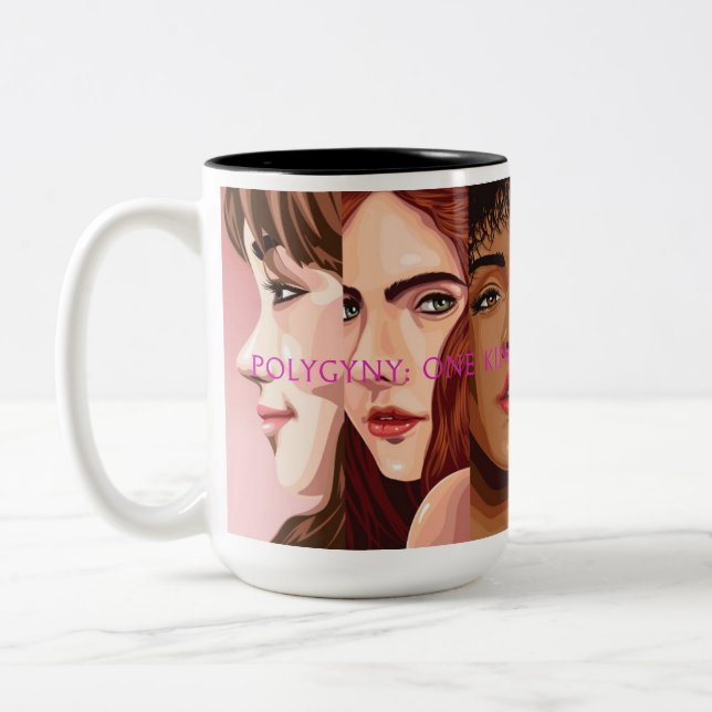 Mugg (Polygyny: En Kung och många sisterfruar!) (Vänster)