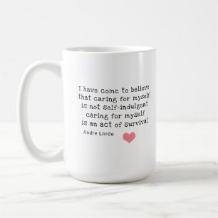 Mugg Self Care-citat Audre Lorde/WWC-Logotyp