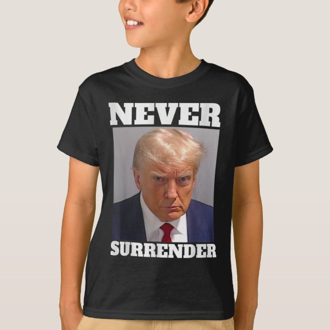 Mugg Shot - Donald Trump Mugg Shot - Överlämnar al T Shirt (Framsida)