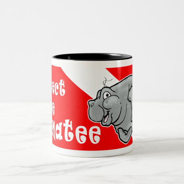 Muggen för Manateedykarekaffe skyddar manateen Två-Tonad Mugg (Center)
