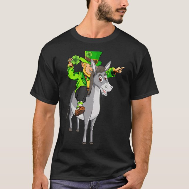 Mule Leprechaun Riding Mule St patrick's day T Shirt (Framsida)
