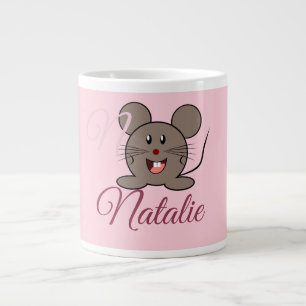 Mullande mus - i pastellens rosa monogrammat jumbo mugg