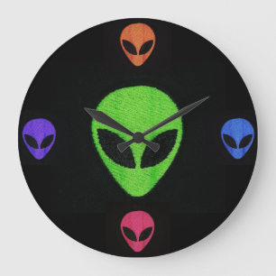 Multifärgad Alien Ansikte-vägglås Stor Klocka