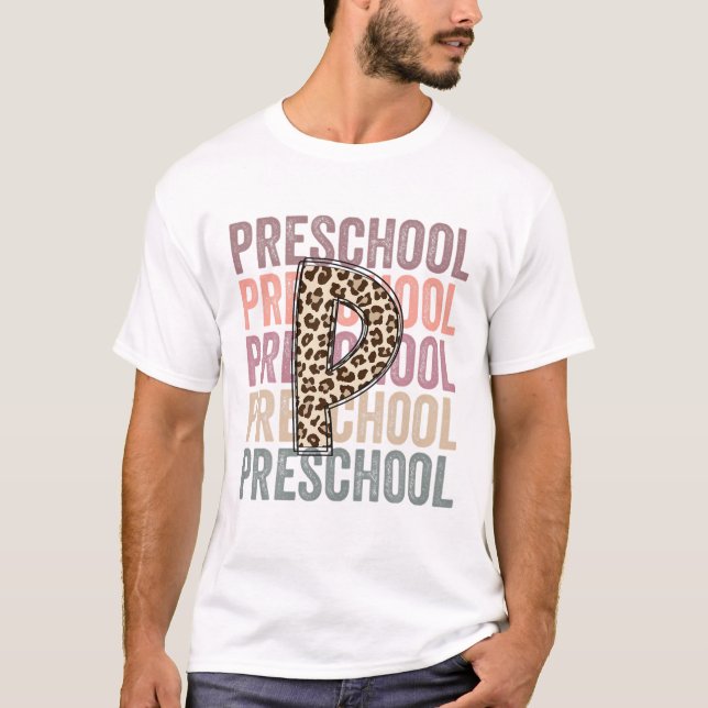 Multifärgad förskoledesign med leopard P T Shirt (Framsida)