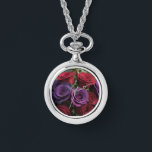 Multifärgat Ro bevakning Necklace Armbandsur<br><div class="desc">Ett flerfärgat ro-klockhalsband i dam</div>