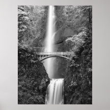 Multnomah Falls Waterfall med Benson Bridge