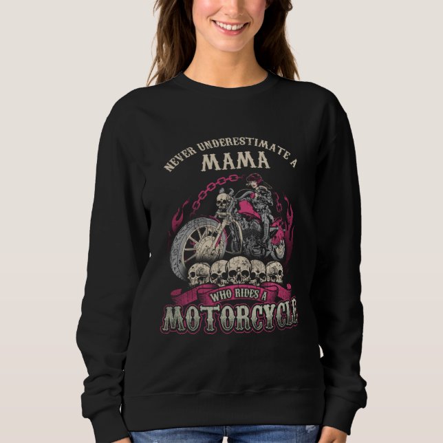 Mum biker chick motorcycle never underestimate t shirt (Framsida)