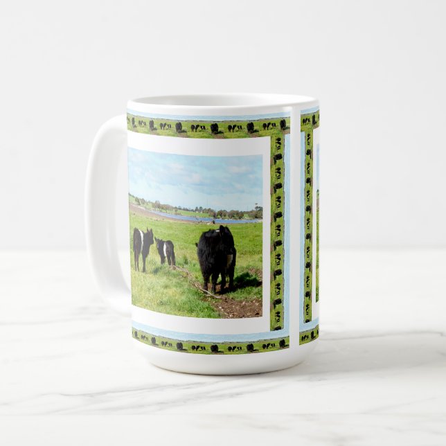 Mummikor och Baby i betäckta kullar. Kaffemugg (Framsida vänster)
