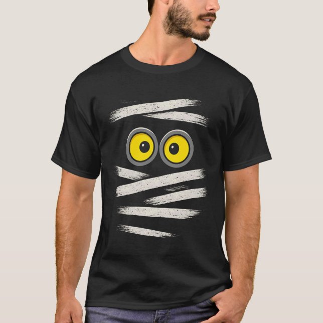 Mummy Wrap Eyes Costume Funny Scary Spooky Hallowe T Shirt (Framsida)