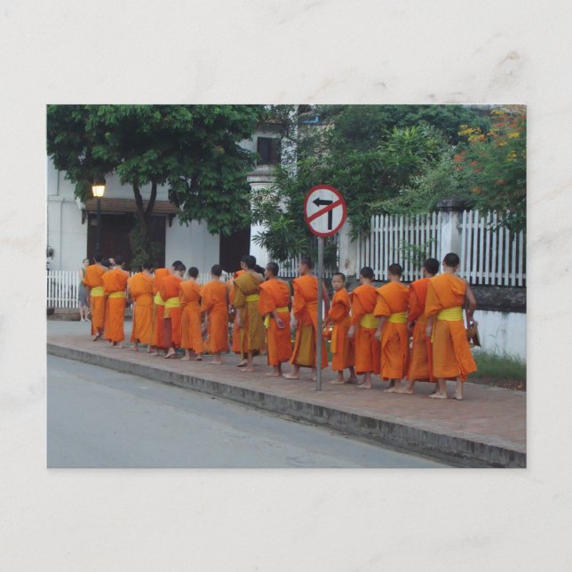 Munk Colloring Alms in Luang Prabang, Laos Vykort (Framsida)