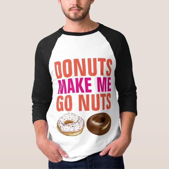 MUNKAR FÅR MIG ATT BLI TOKIG Roliga Munk T-shirts (Framsida)