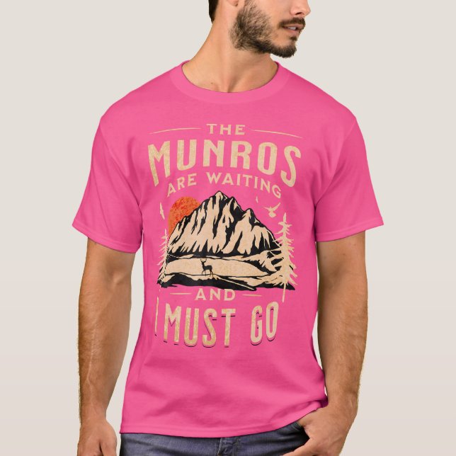 Munro Bagging Scotland Scottish Mountain klättring T Shirt (Framsida)