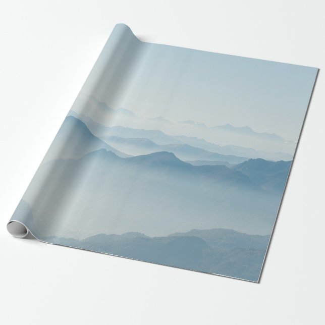 MUNTAINER SOM TÄCKS MED HUNDAR PRESENTPAPPER (Utrullad)