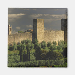 Murade stad Monteriggioni, i provinsen Magnet