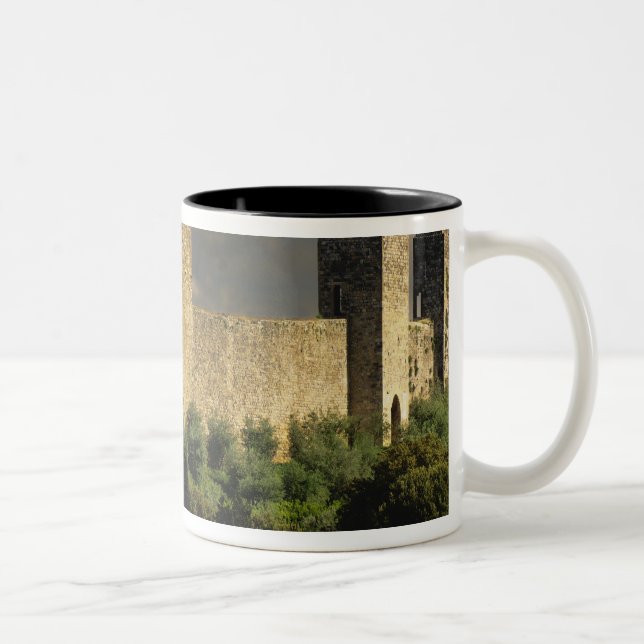 Murade stad Monteriggioni, i provinsen Två-Tonad Mugg (Höger)