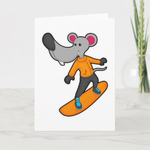 Mus som snowboardåkare med snowboard kort